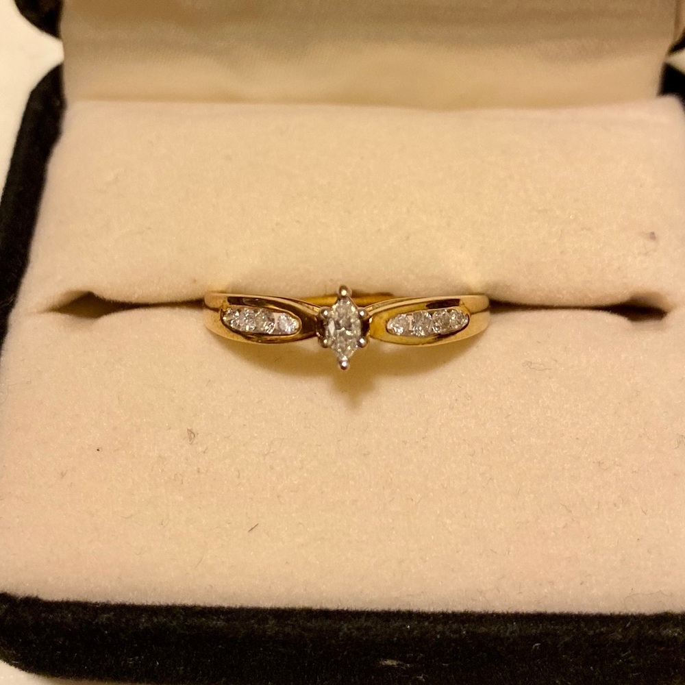 14k Yellow Gold Diamond Ring